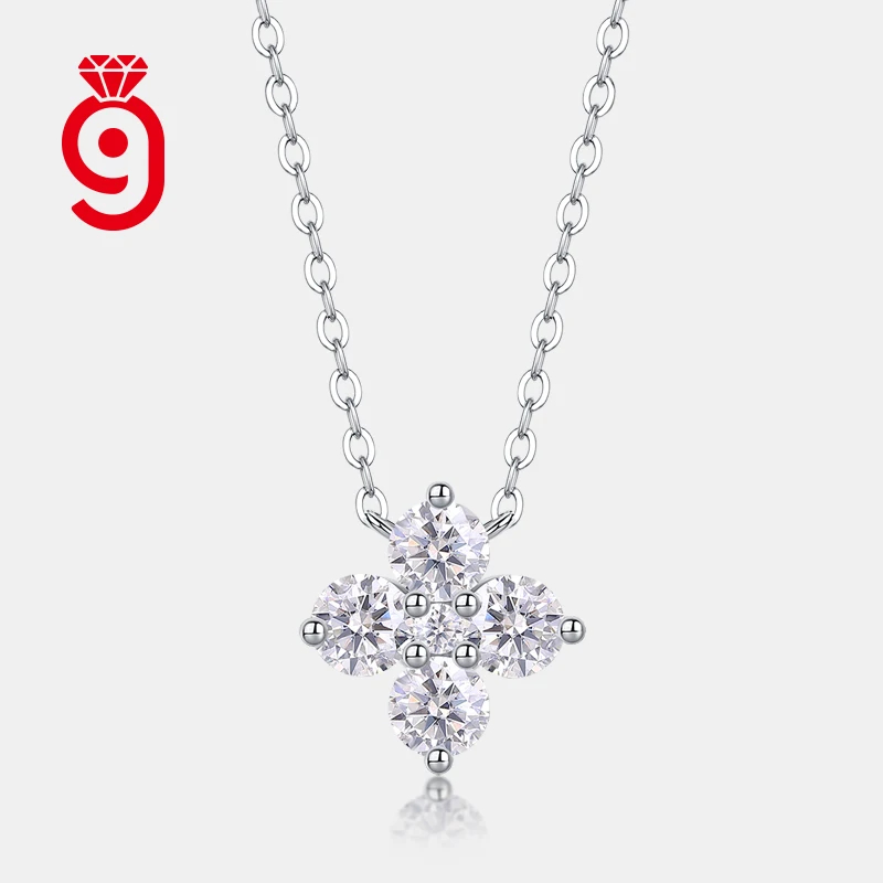 Jiuzuan Four-Leaf Clover Moissanite Pendant - Image 6